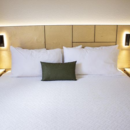 Leland House Suites Of دورانجو المظهر الخارجي الصورة