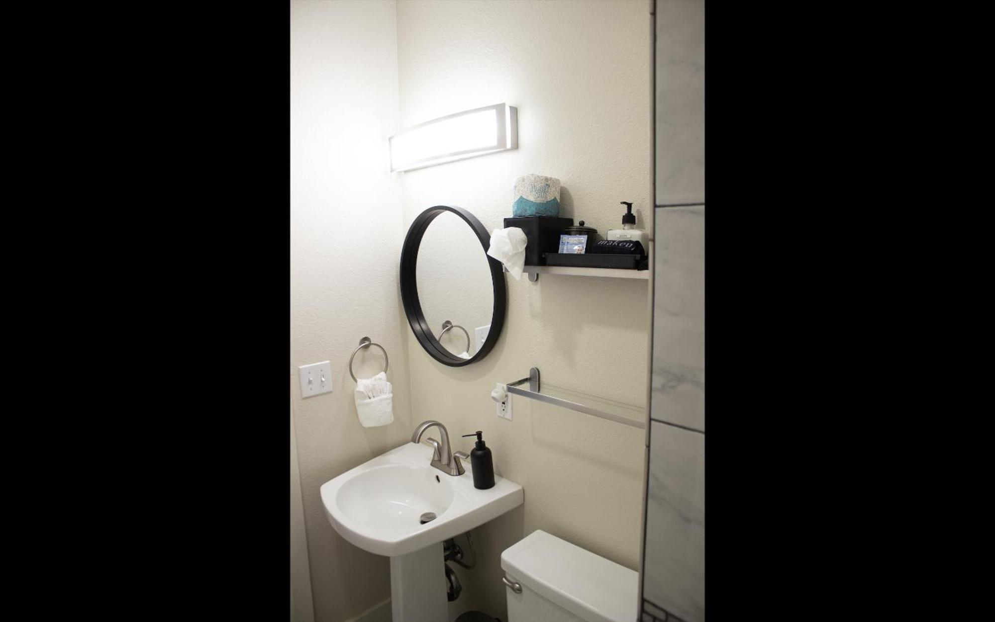 Leland House Suites Of دورانجو المظهر الخارجي الصورة